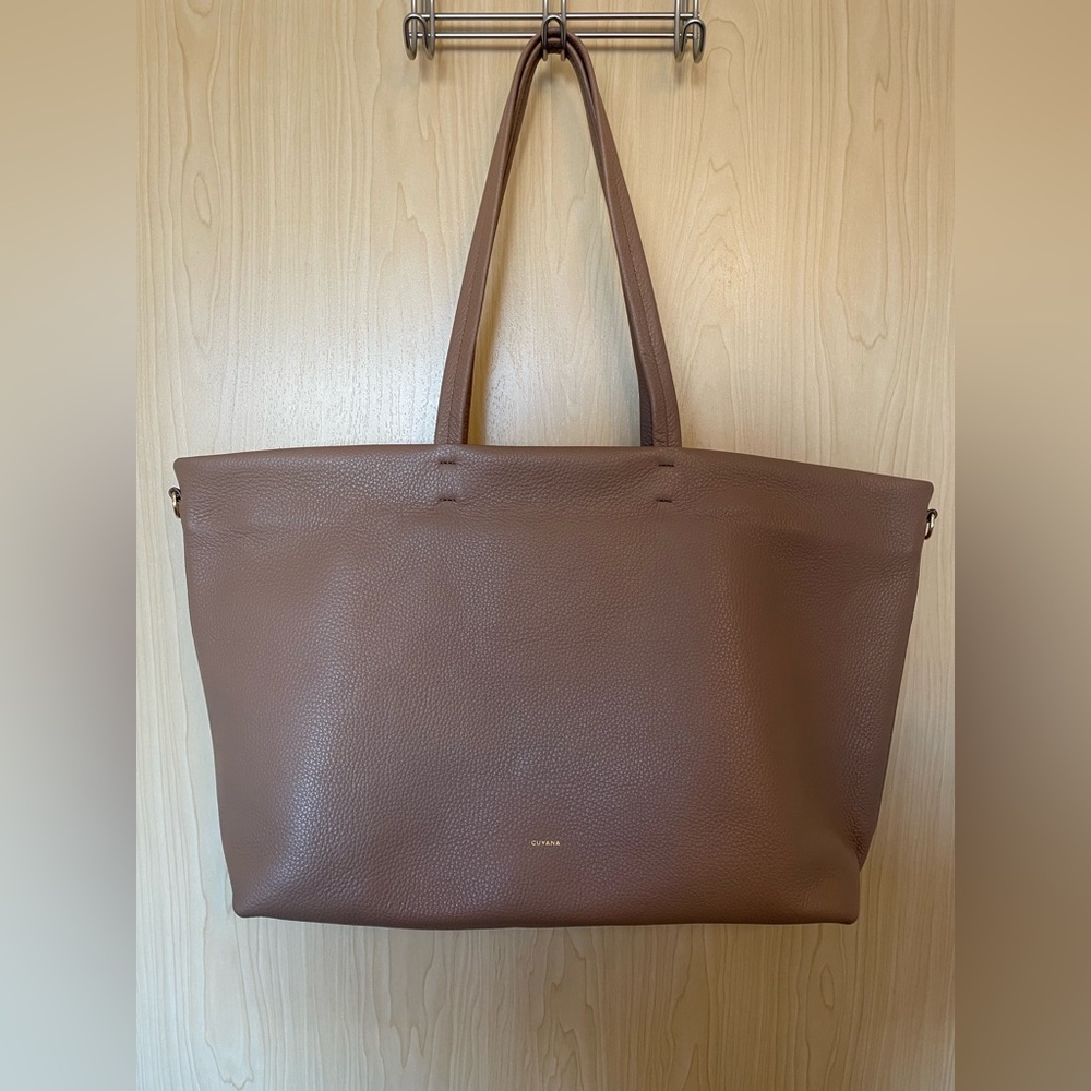 Cappuccino Classic Easy Zipper Tote